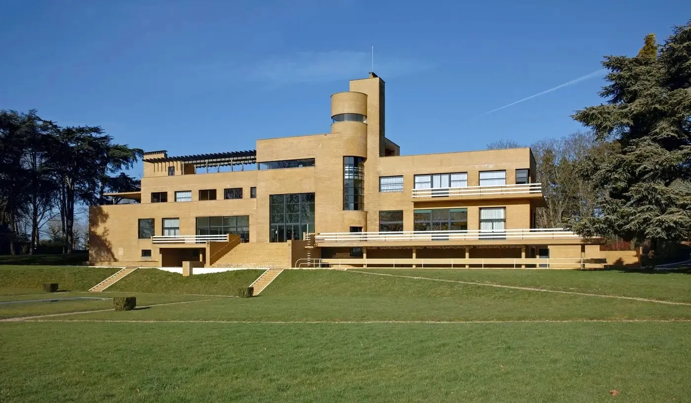 nettoyage façade villa moderne — après nettoyage